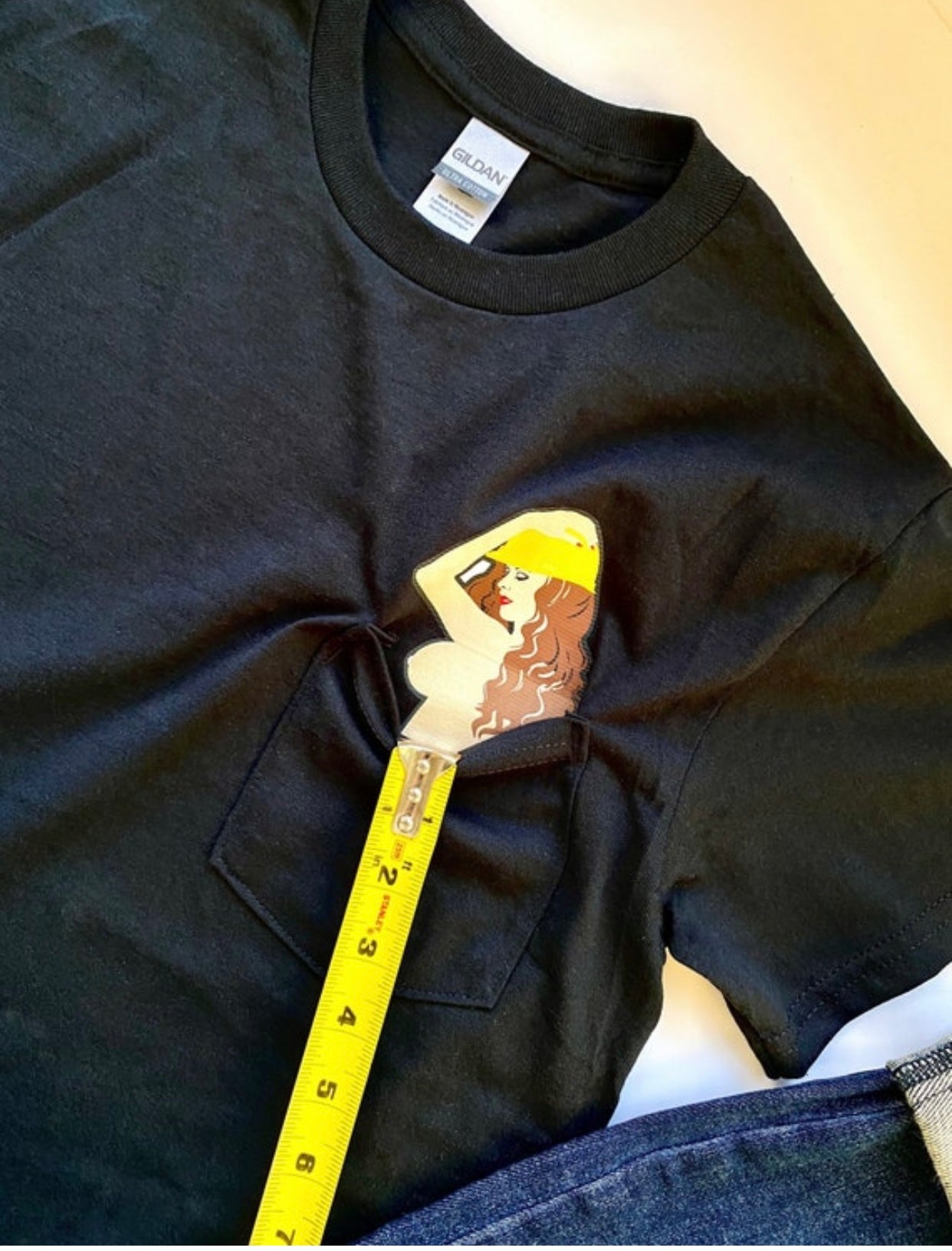 PEEK-A-BOO Pocket T-Shirt Construction Girl
